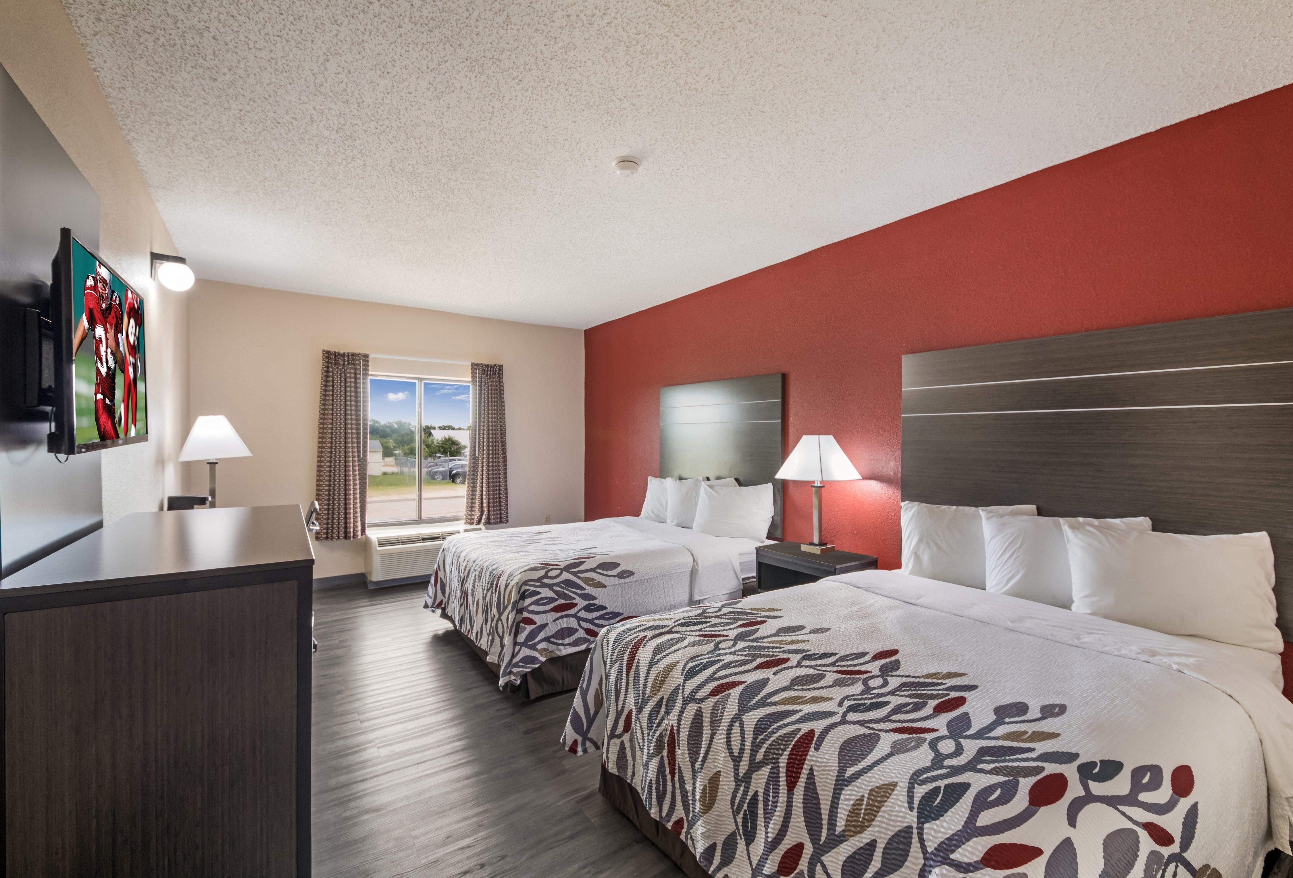 Red Roof Inn & Suites Austin East - Manor Bagian luar foto