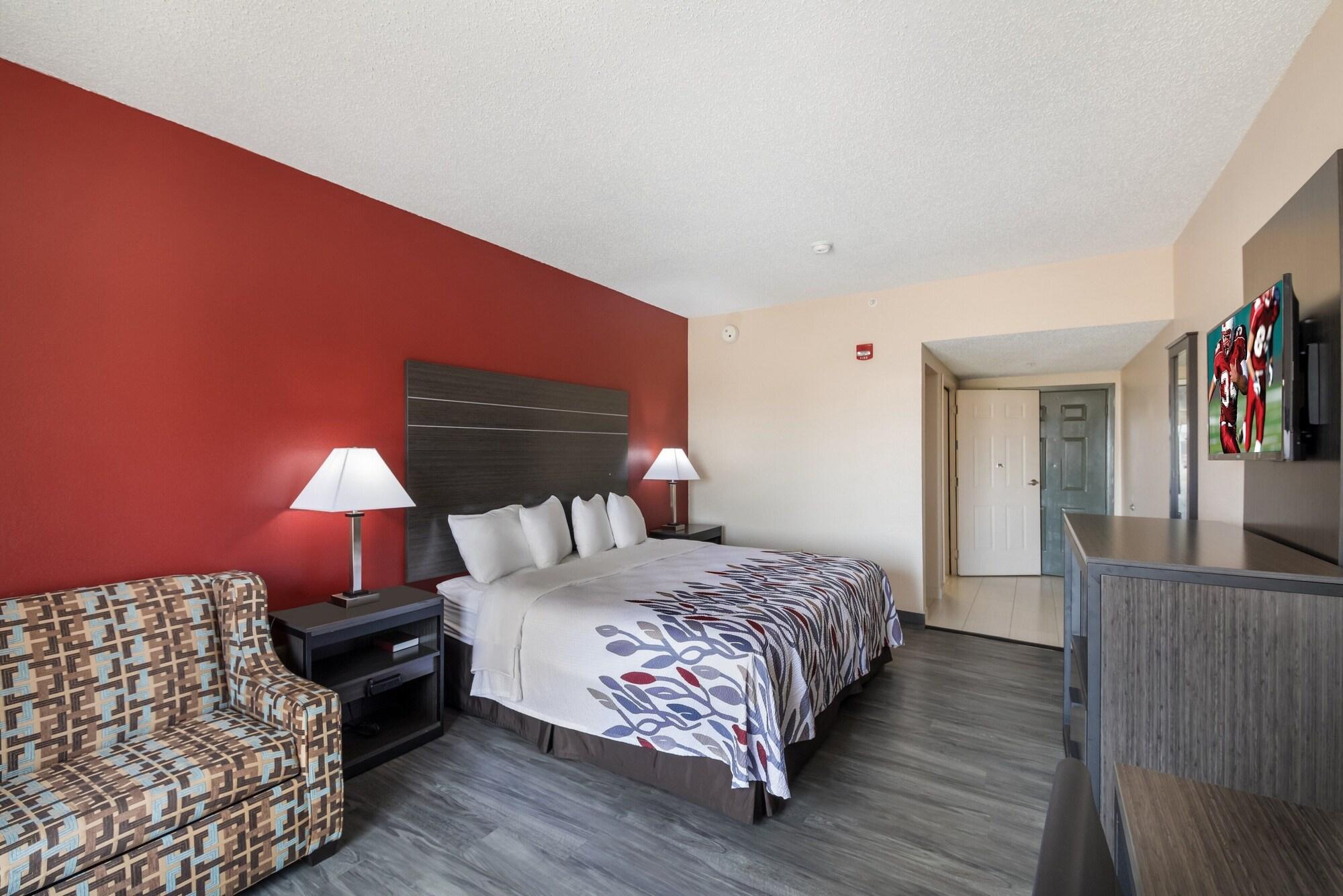 Red Roof Inn & Suites Austin East - Manor Bagian luar foto