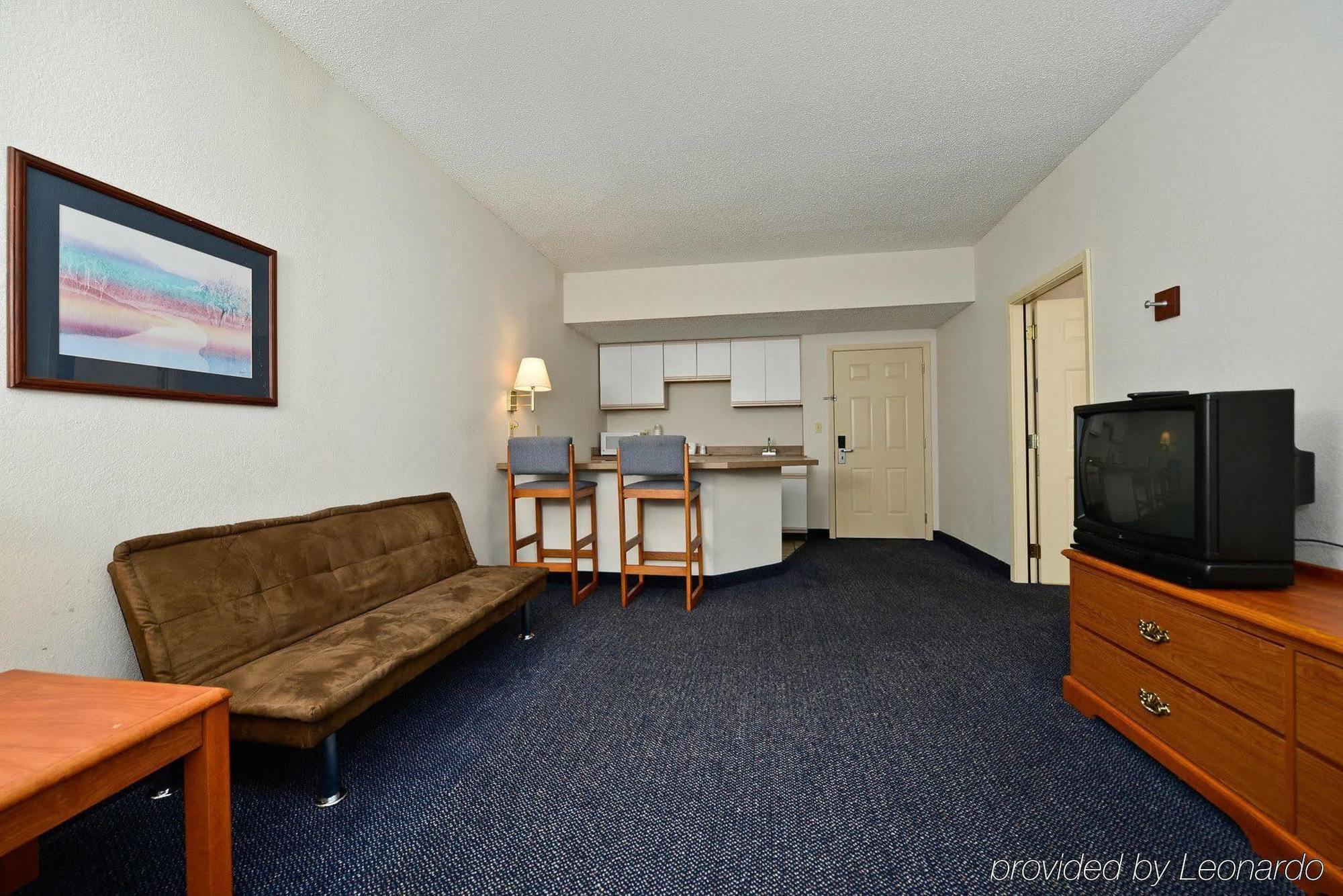 Red Roof Inn & Suites Austin East - Manor Ruang foto