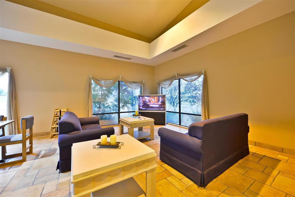 Red Roof Inn & Suites Austin East - Manor Ruang foto
