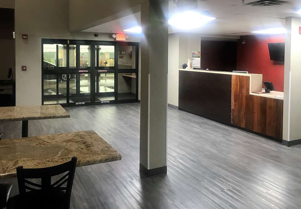 Red Roof Inn & Suites Austin East - Manor Interior foto